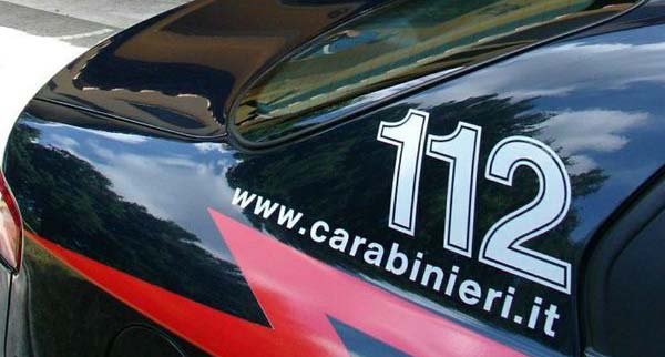 Droga in casa, denunciati un 21enne e una 62enne