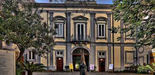 Cinema intorno al Vesuvio trasloca