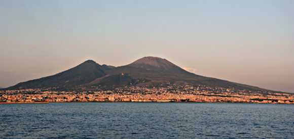 Scoperto scavo abusivo sul Vesuvio