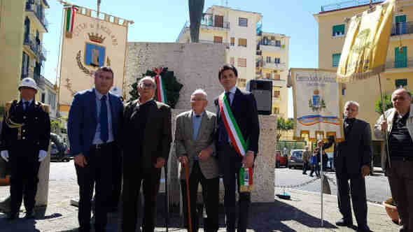 In piazza per ricordare la liberazione