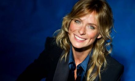 Natale a Torre del Greco. Tre concerti in piazza con Serena Autieri, That’s Napoli e Nostalgia 90