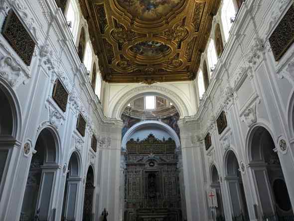 Visita alla chiesa di Santa Maria Donnalbina 🗓