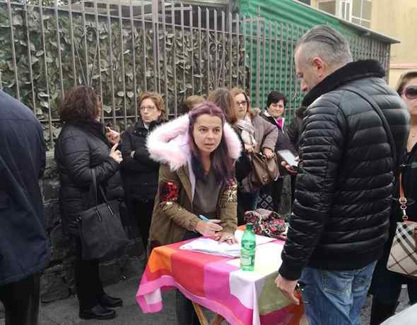 Via Coscia, i residenti raccolgono firme: “Rivogliamo viale dei Pini”