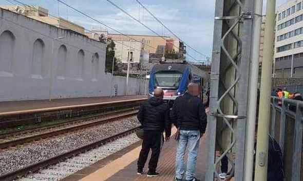 Tragedia sui binari, muore 47enne