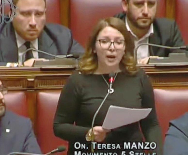 Teresa Manzo, Deputata stabiese del Movimento 5 stelle, entra nel Team del Futuro del Movimento 5 Stelle