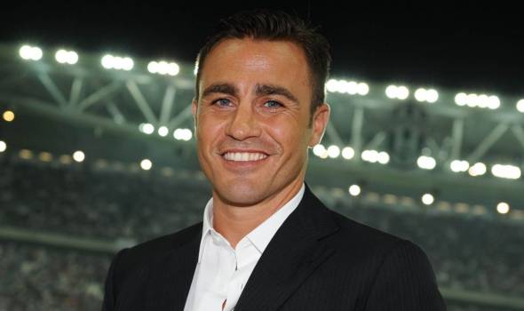 Fabio Cannavaro: Dona mascherine e ventilatori al team del professor Ascierto al Cotugno