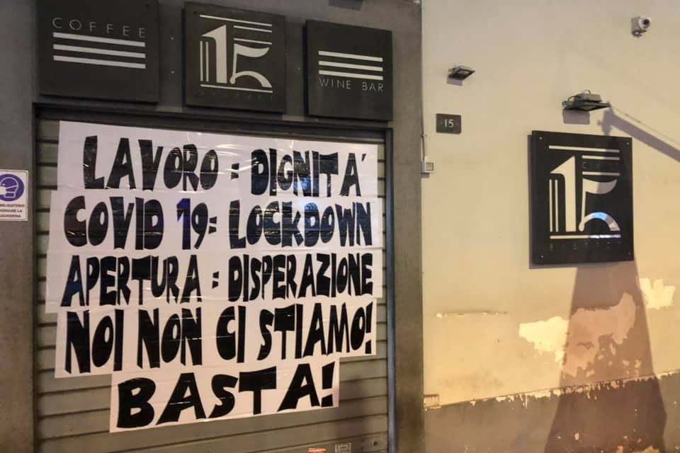 Torre del Greco. Serrata di protesta per noto bar del centro
