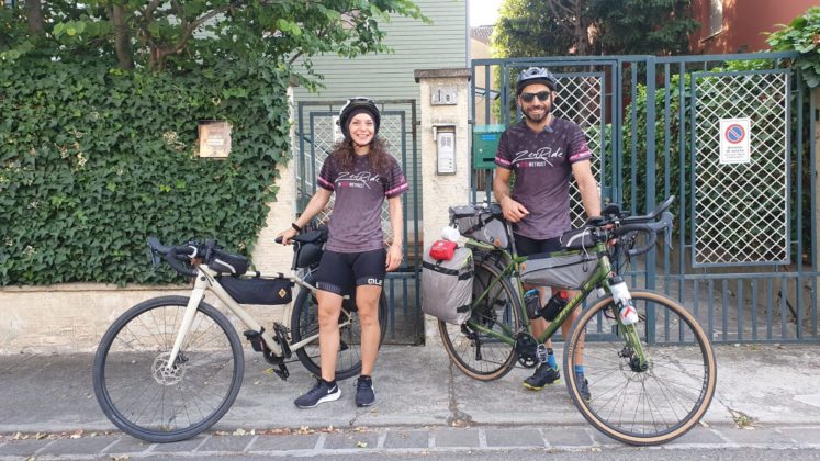 Da Carpi a Torre del Greco, 770 Km in bici: ecco l’avventura di Michele e Jlenia