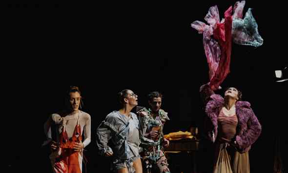 Teatro, danza aerea e musica: Favole senza fili + 1. Due date a Napoli 🗓