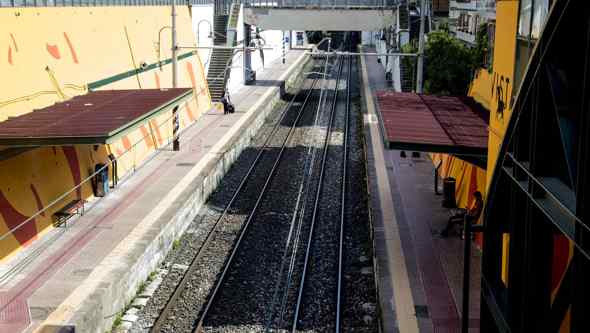 Circum. Problemi tecnici al bivio Botteghelle, treni da e per Torre del Greco in ritardo stamattina