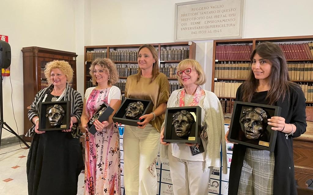 Premio “Per Sempre Scugnizzo in Rosa”, premiata l’assessore Ferrante
