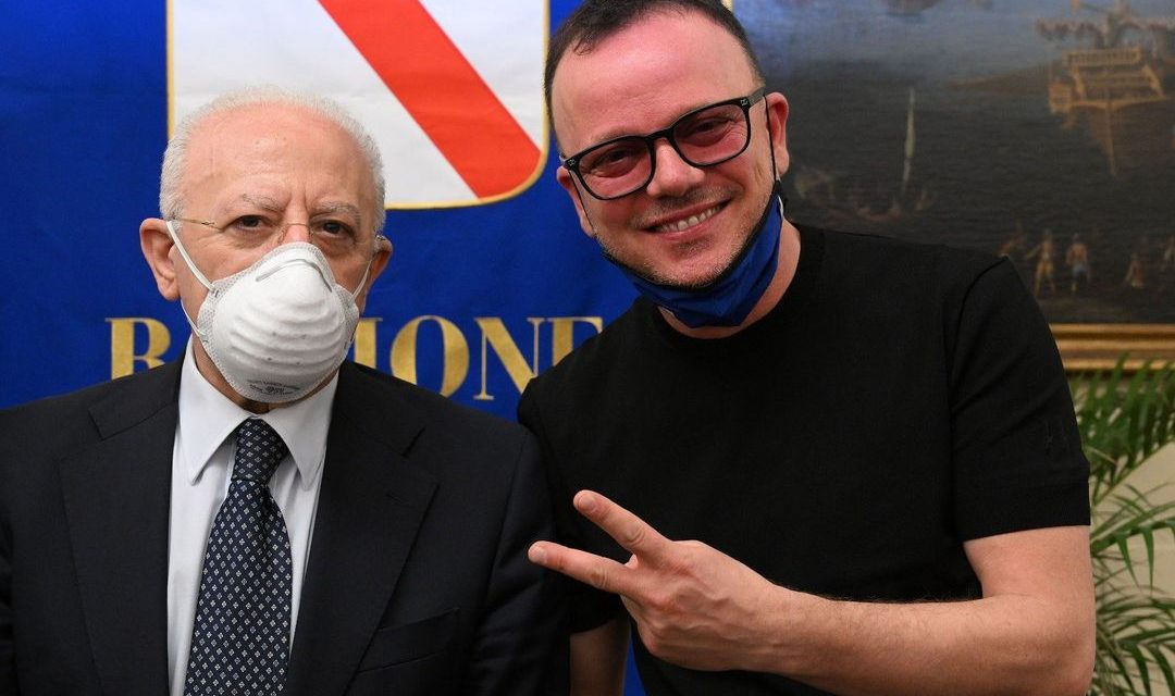Musica e cultura, il governatore Vincenzo De Luca ringrazia Gigi D’Alessio