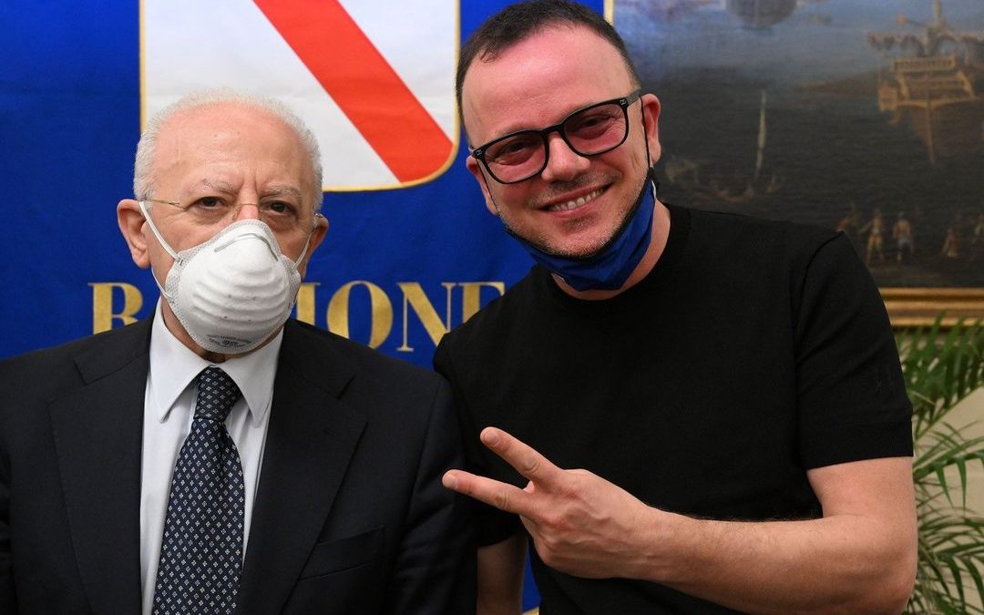 Musica e cultura, il governatore Vincenzo De Luca ringrazia Gigi D’Alessio