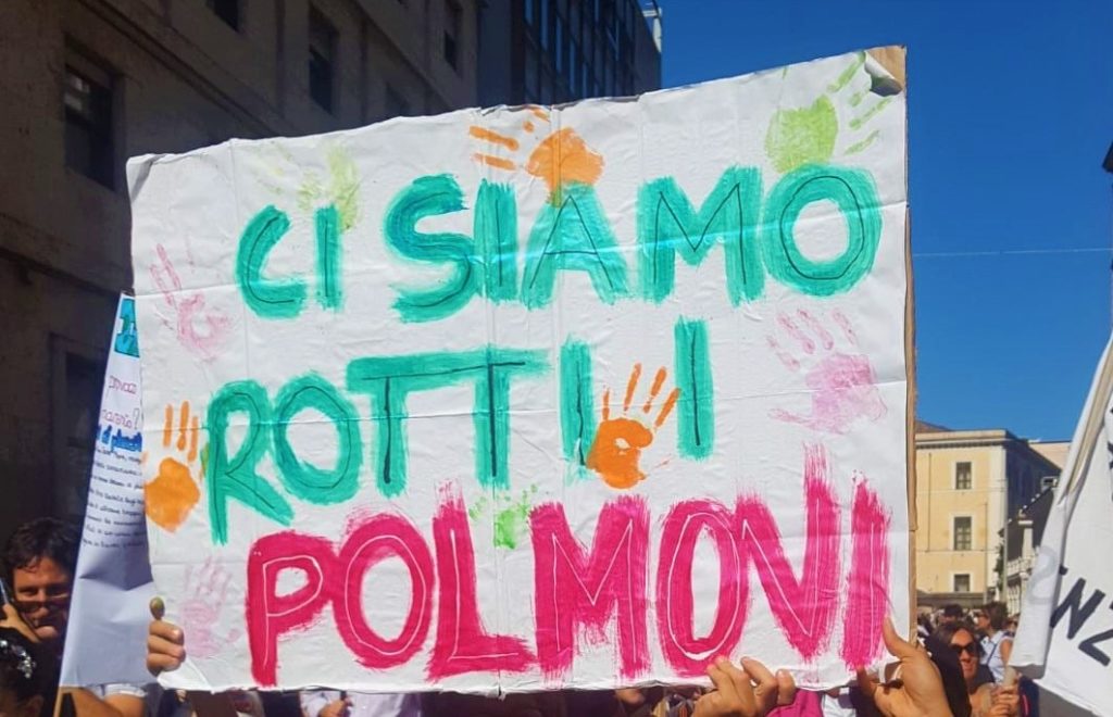 Fridays For Future chiama, Napoli risponde: mobilitazione ‘Global Climate Strike’ in piazza Danta