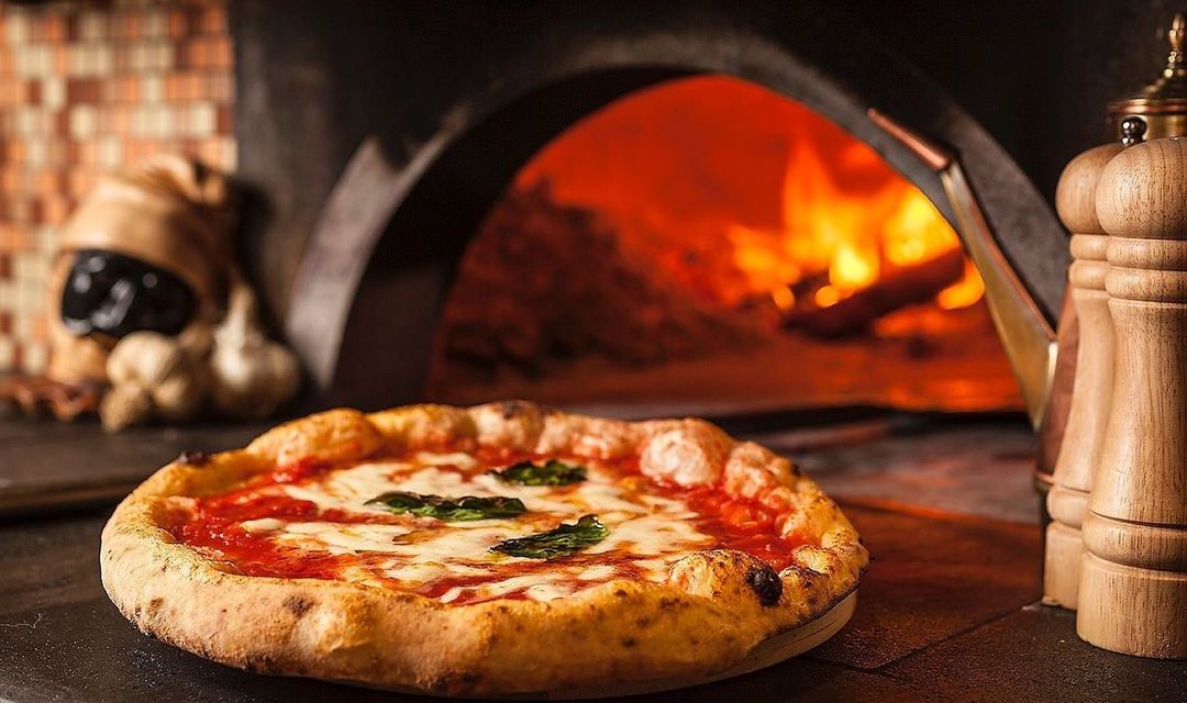 Giugno è “Pizza Village”, a Napoli l’imperdibile kermesse a base di gusto e musica. Scopri dove e quando 🗓