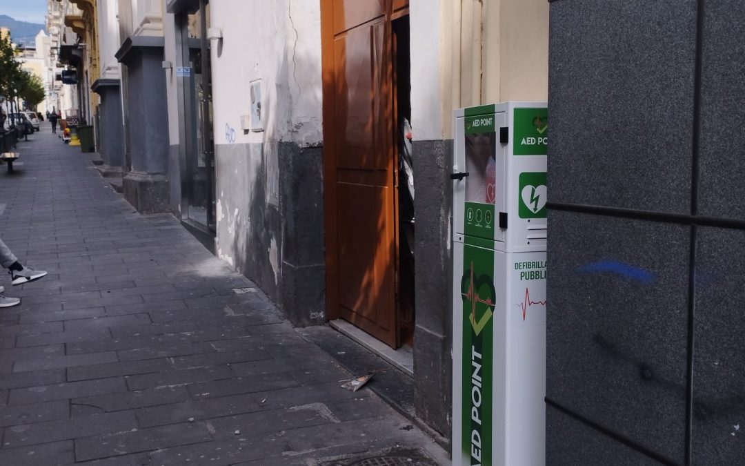 Torre del Greco. “Defibrillatore donato alla città” con Rotaract e “Vesuvio vista mare” taglio del nastro sabato