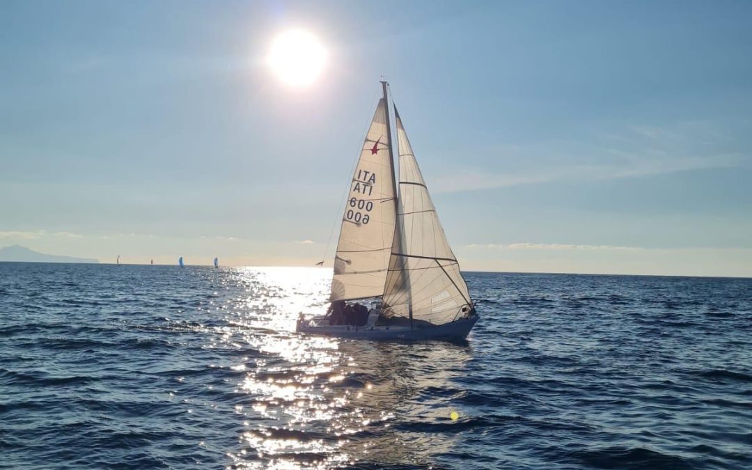 Vela: Wonderfull trionfa a Torre del Greco nel trofeo Meteor “Costa del Vesuvio”