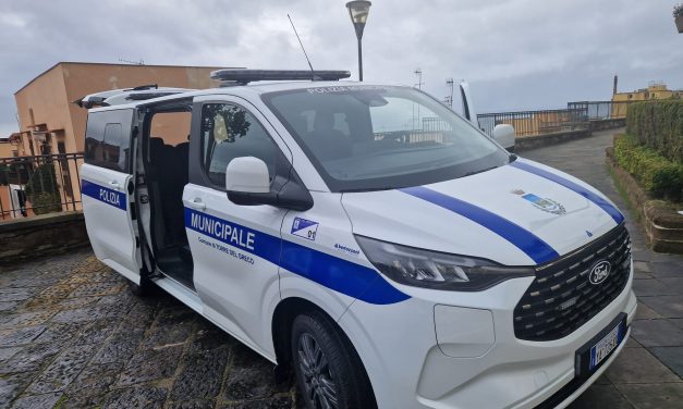 A Torre del Greco un ufficio mobile in dotazione alla polizia municipale