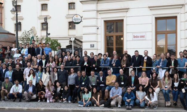 I maggiori esperti mondiali nel campo dei materiali seminconduttori all’hotel Poseidon di Torre del Greco