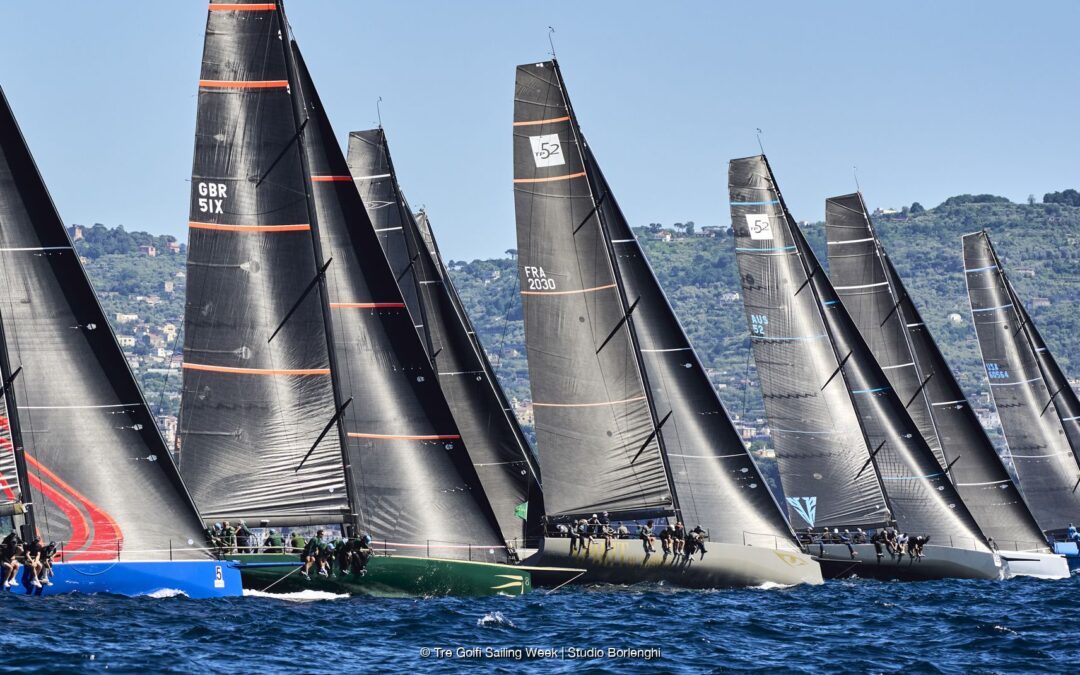 Il Campionato del Mondo ORC 2026 , in programma tra Napoli e Sorrento, prosegue a “vele spiegate”
