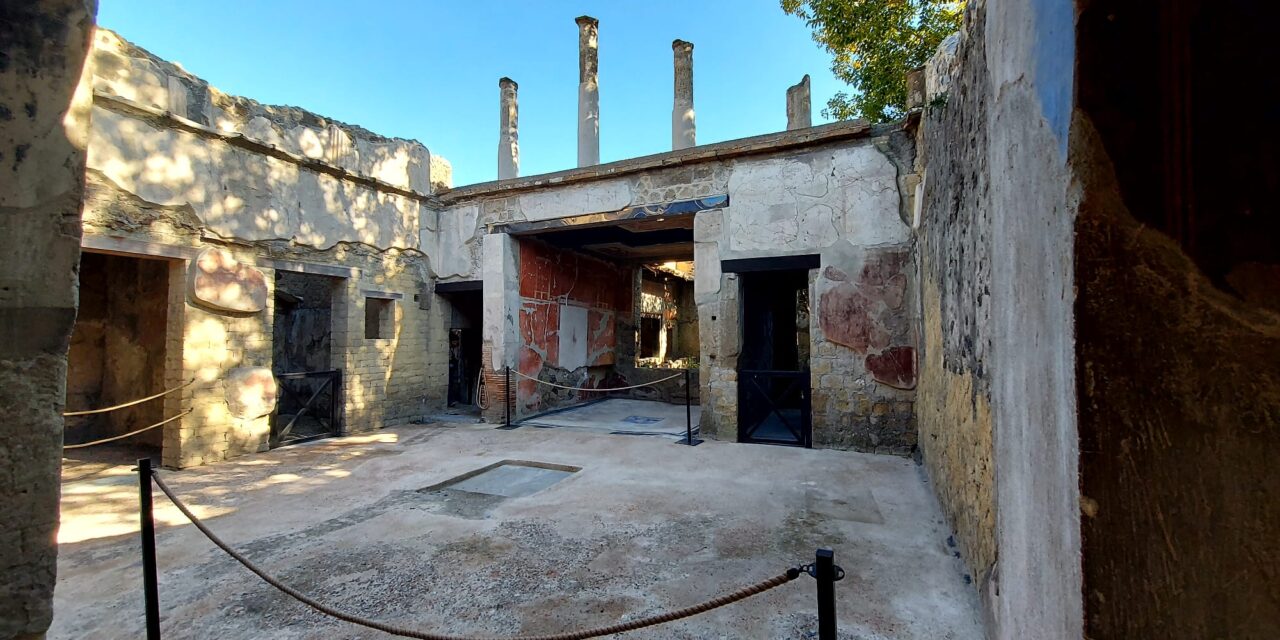 Dopo quasi trent’anni riapre al Parco archeologico di Ercolano la Casa del Mobilio Carbonizzato