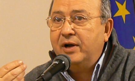 Lutto a Torre del Greco: addio ad Antonio Altiero, pilastro della cultura e della politica cittadina