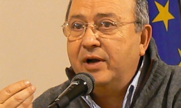 Lutto a Torre del Greco: addio ad Antonio Altiero, pilastro della cultura e della politica cittadina
