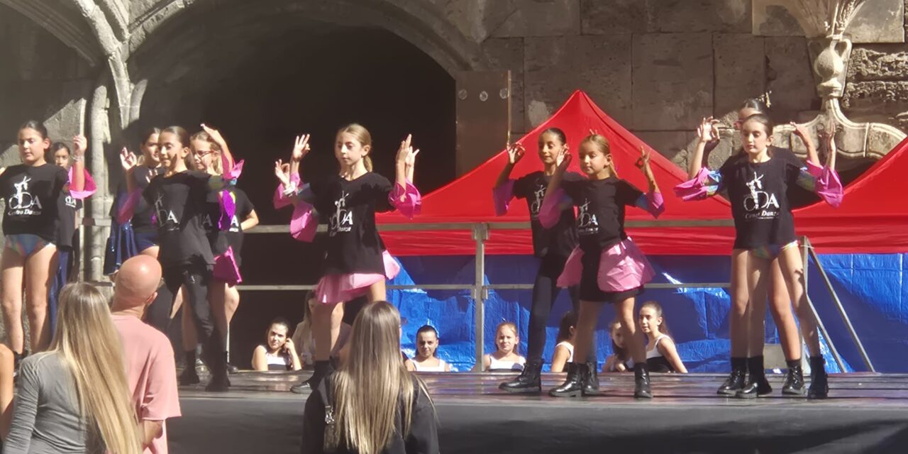 Danza in Prima – Il Cortile del Maschio Angioino trasformato in palcoscenico a cielo aperto