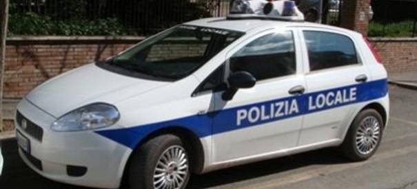 Nomade usava figlia 18 mesi per accattonaggio, denunciata