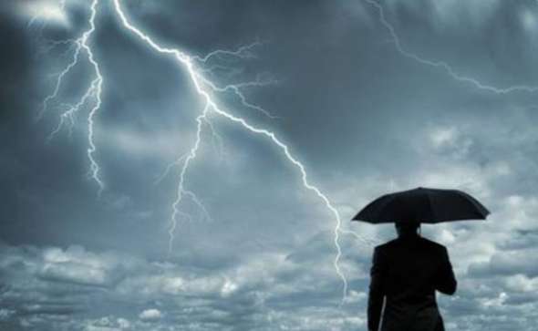 Domani in Campania Allerta meteo Gialla: piogge e temporali dalle 10 alle 20