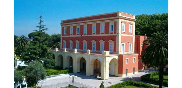 Villa delle Terrazze, anziani ed operatori saranno trasferiti a Portici